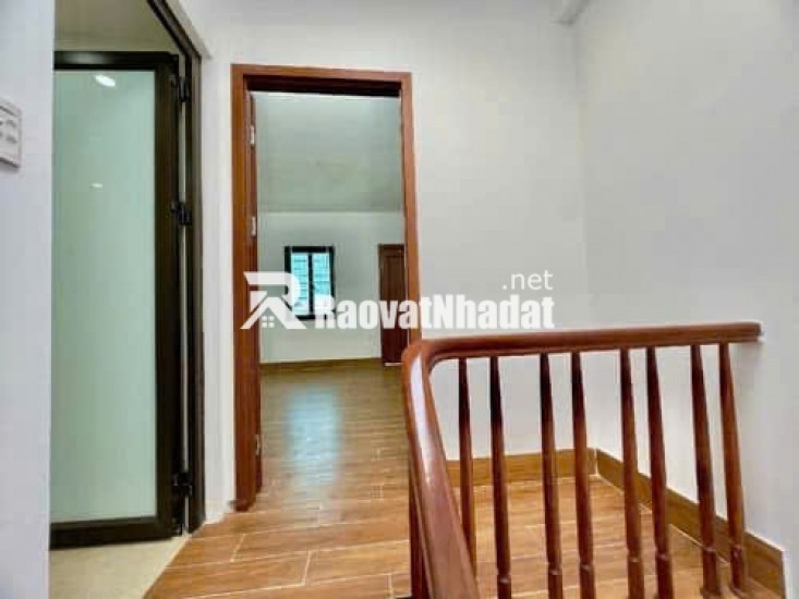Nhà Mới kính koong Lĩnh Nam- Ở luôn- Yên tĩnh- 5 tầng,34m2 -6,9tỷ